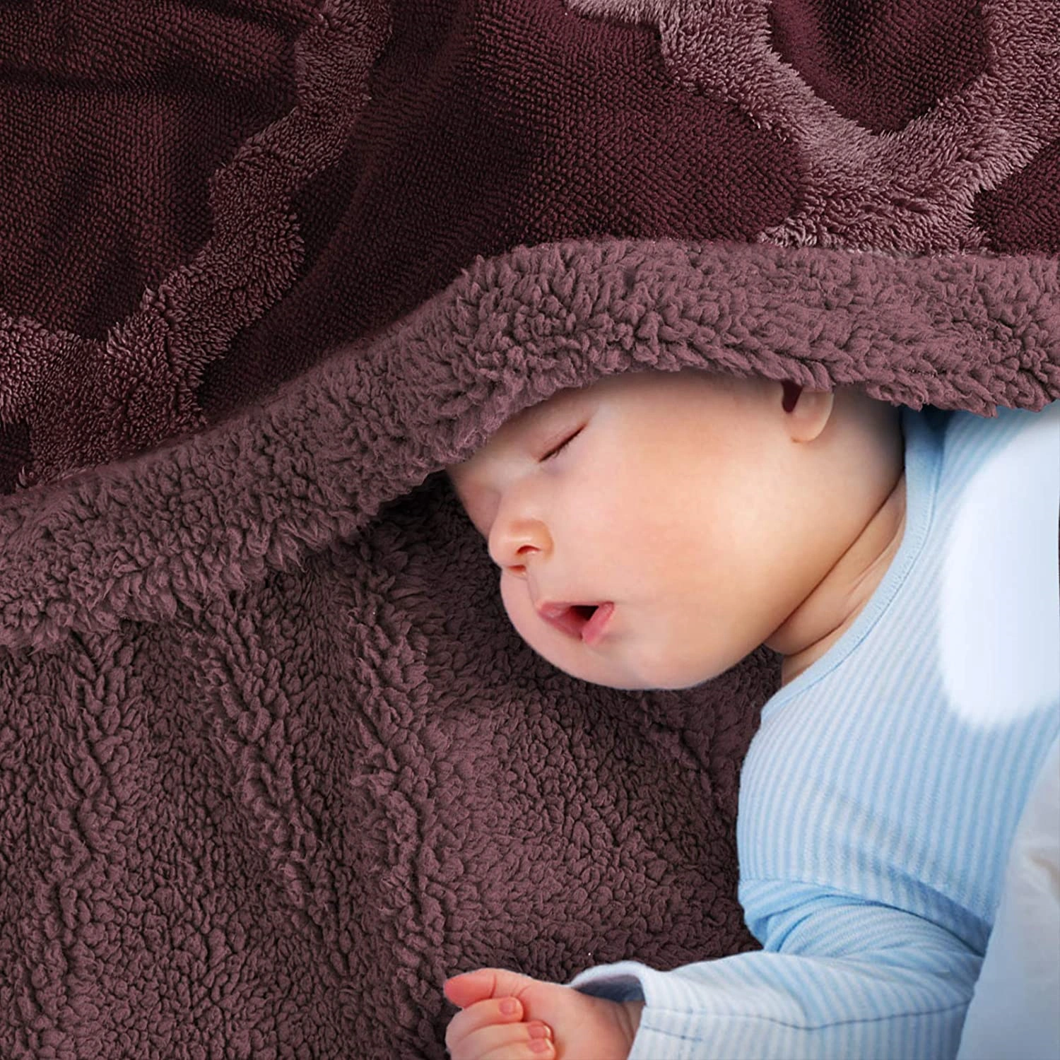 100% polyester blanket: the perfect choice for children's safe use 