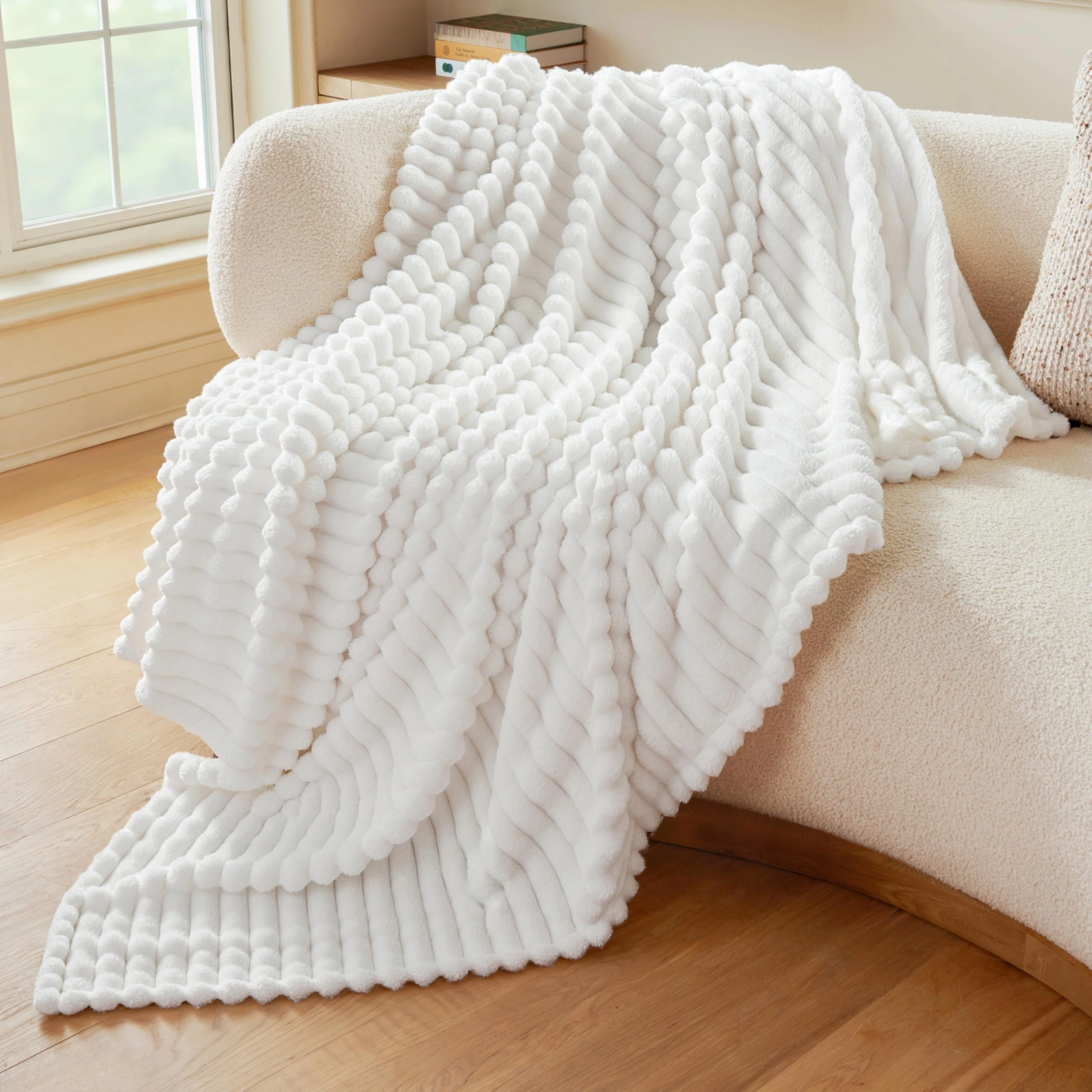 custom embossed printed flannel blanket for wholesalers and chain supermarkets -2