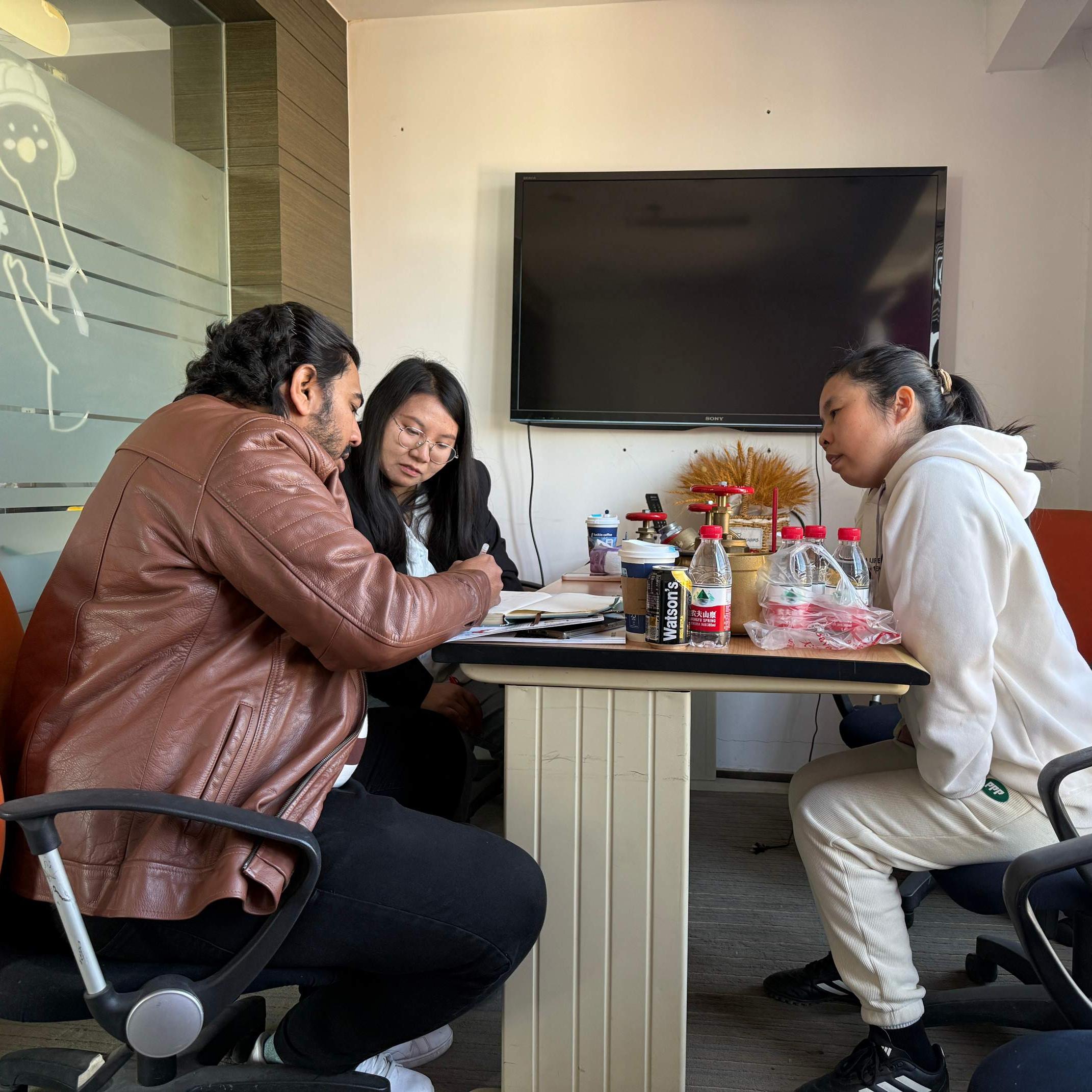 Slion Hosts Saudi Client Mohammed Iliyas from Is4is in Shanghai Office