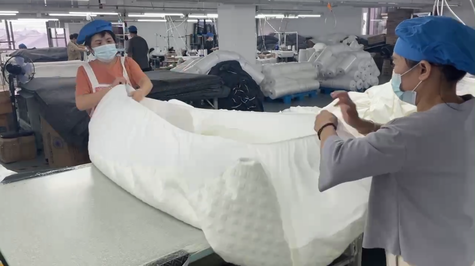 Folding mattress cover