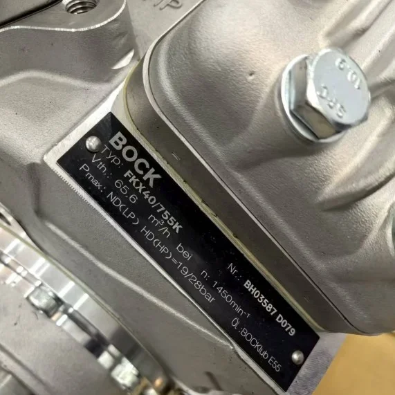 BOCK FKX40/755K Компресор за климатични системи на автобуси – оригинално нов и ремонтиран 4-цилиндров модел с обем 755 куб. см | R134a