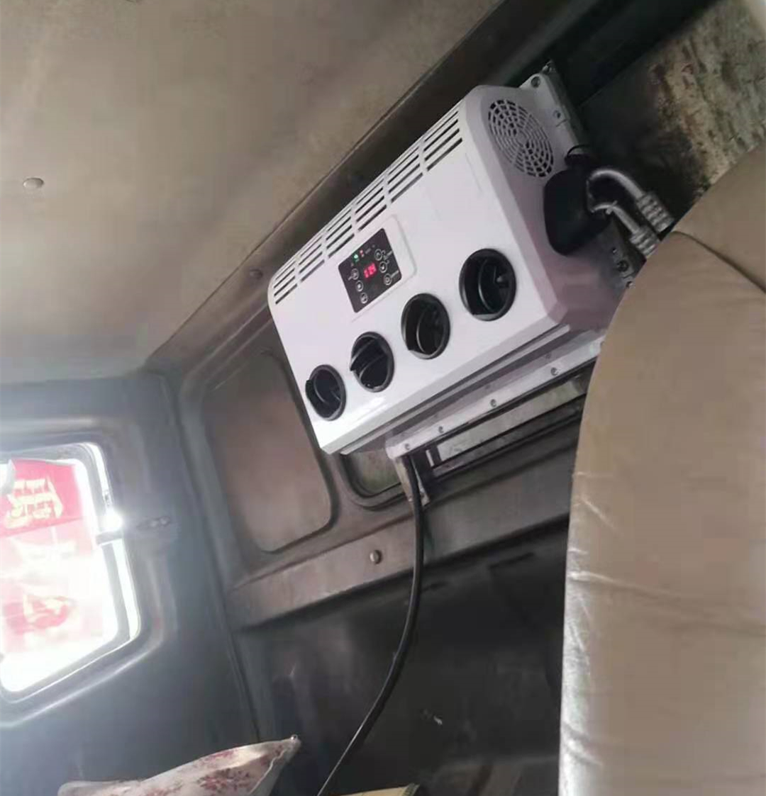 ¿Por qué es adecuado un acondicionador de aire de corriente continua (CC) para aplicaciones en vehículos eléctricos?