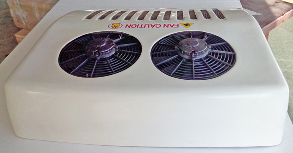 ¿Cómo mejora un acondicionador de aire de corriente continua la eficiencia energética en los vehículos?