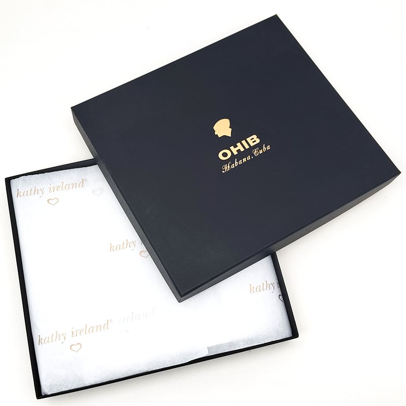 Standard Black Personalized Design Simple Paper Gift Box Luxury Lid and Base Box Packaging with Gold Foil LOGO