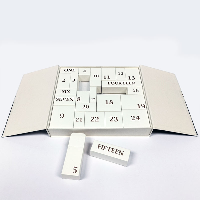 24-advent-calendar-box13.jpg