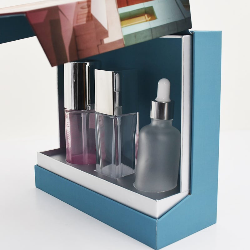 Hard Cardboard Cosmetic Gift Set Packing with EVA Tray Stylish Custom Skin Care Boxes with Logo