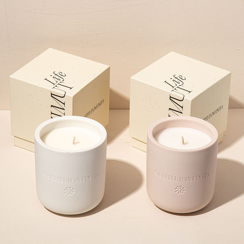 Custom Carve Logo Ceramics Jar Luxury Aromatherapy White Soy Wax Home Decoration Scented Candle With Gift Box