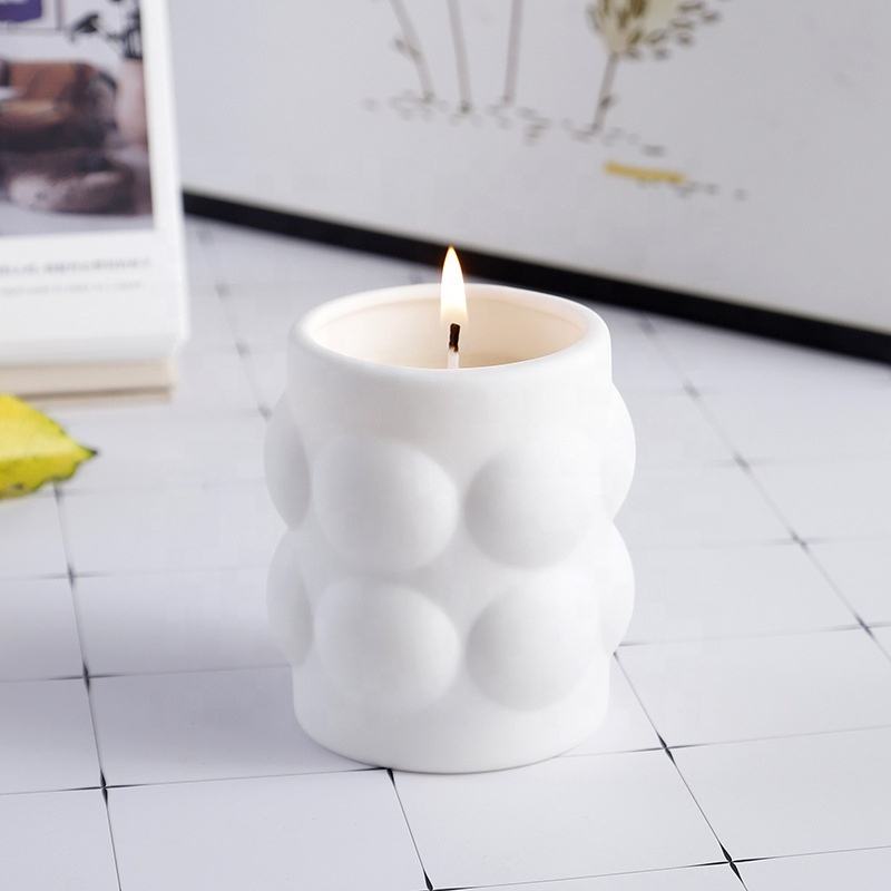 Nordic-Colored Frosted Aromatherapy Ceramic Candle Container Home Decor Candle Jar Cylinder Design Ceramic Painted Candle Holder