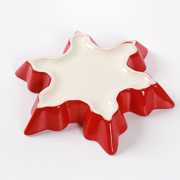 Bagong Disenyong Dekorasyon sa Pasko na Snowflake Ceramikong Plato para sa Pagkain o Prutas para sa Dekorasyon ng Bahay sa Pasko