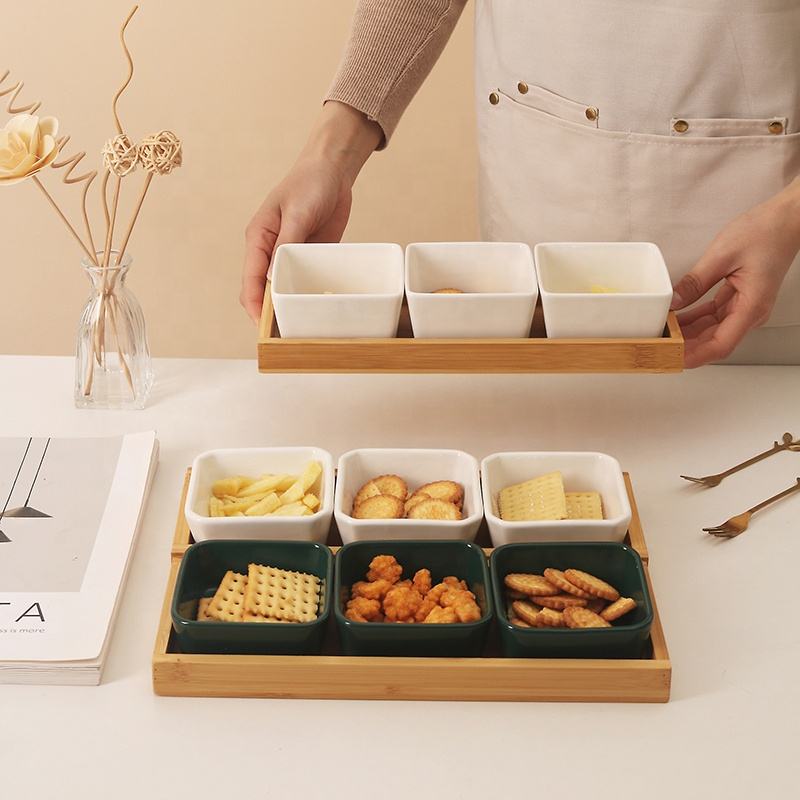 Zuhause Küche Gewürze Servieren Dessert Sauce Snack Schüssel Teller 3 Stück Weiß Keramik Porzellan Servierschüssel mit Bambus Tablett