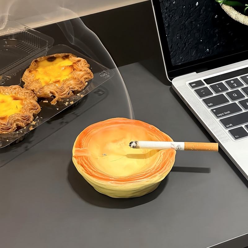 Ceramic ashtray with lid, preventing household use, high-end and good-looking decorative item