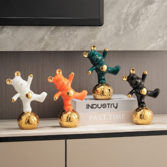 Creative Pottery and Enamel Interior Decoration Craft Gifts, Violent Football Bear Decorative Ornaments