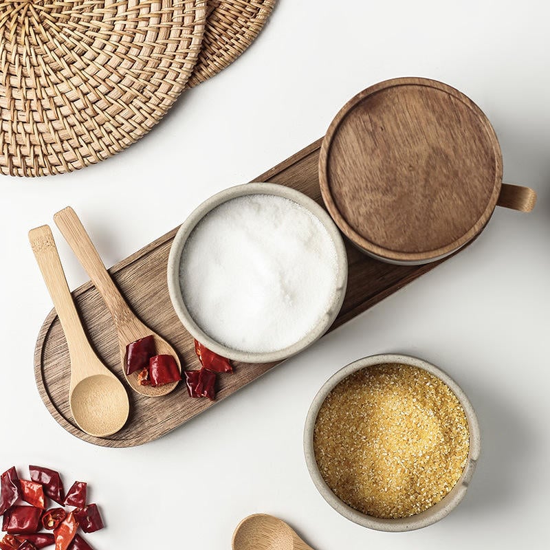 Japanese Style Pottery Kitchen Spice Jars Set Salt Seasoning Bottle Ceramic Pepper Sugar Storage Bowl With Wood Lid and Tray