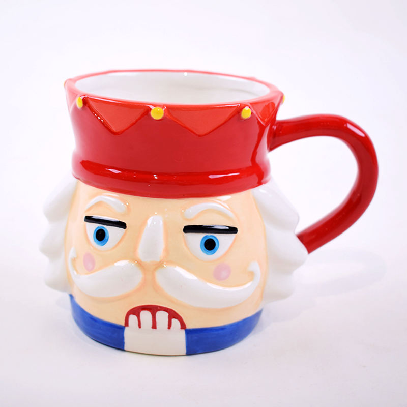 2025 Wholesale 3D Custom Ceramic Christmas Style Cute Drinking Cup Mugs with Nutcracker Head