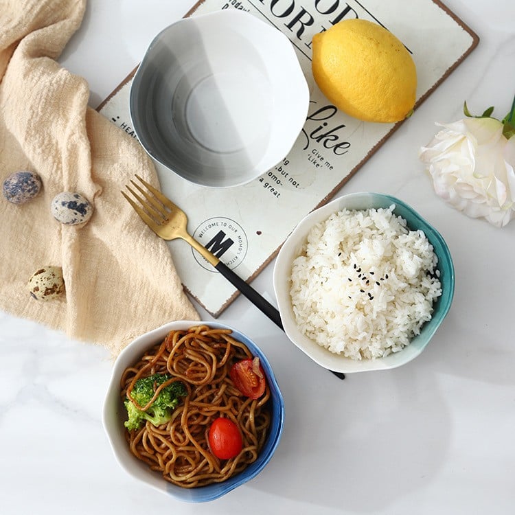 Díoltóireacht Stíl Searbhanseach Nórdach Soiléir Fo-Ghlacadh 5 Inch Porcelán Ramen Bowl don Chúinne Baile