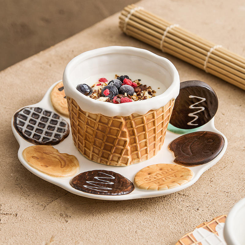 300ml Creative Retro Luxury Porcelain Cookie Holder Afternoon Tea Dessert Plate Ceramic Coffee Cup and Saucer