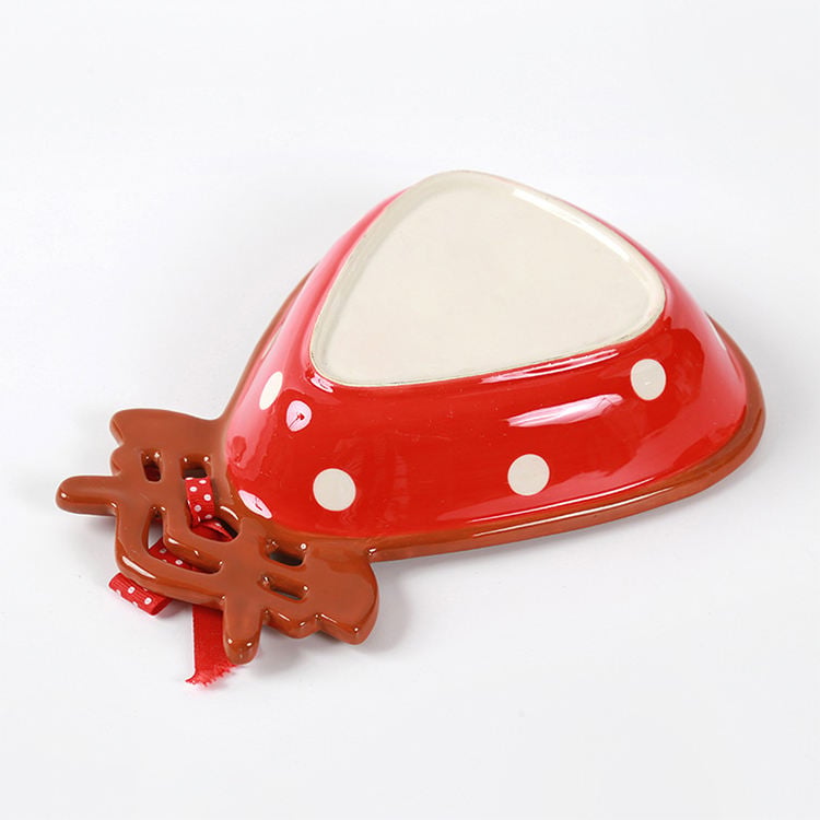 Good Quality Christmas Decoration Christmas Ceramic Elk Dinner Basin for Christmas Home Decoration