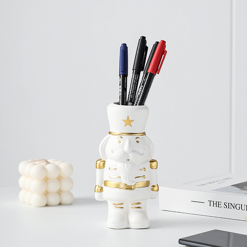 Creative Pen Container Comb Makeup Brush Organiser Household Desktop Storage Ceramic Decorative Pieces