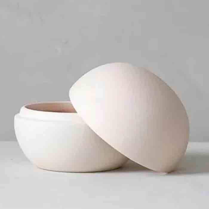 Custom Handmade Round Ball Candle Holder Matte Scented Ceramic Candle Jar for Home Decor