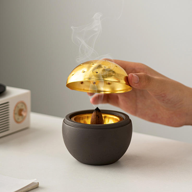 Moderner, kreativer Licht-Luxus-Simple Cross-Border Hand-Aromatherapie-Räucherstäbchenhalter, kugelförmig