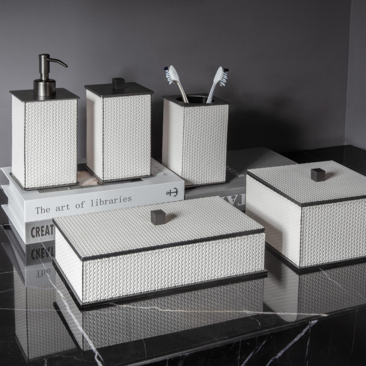 Modern Luxury Leather Bathroom Accessories Set Selling separately soap dispenser for Home Hotel Decoration