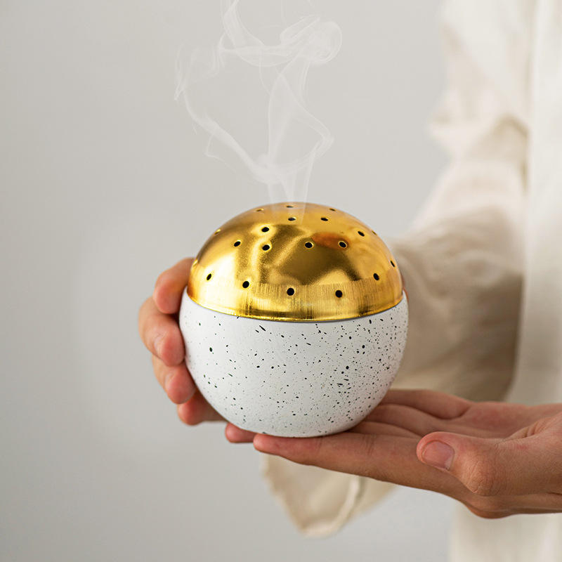 Moderner, kreativer Licht-Luxus-Simple Cross-Border Hand-Aromatherapie-Räucherstäbchenhalter, kugelförmig