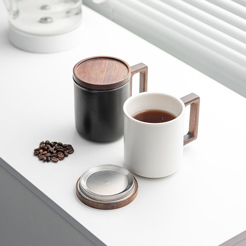 Modern Light Luxury Ceramic Mug with Wooden Handle Handmade High-End Tea Cup for Office Simple Style with Lid New Chinese Style