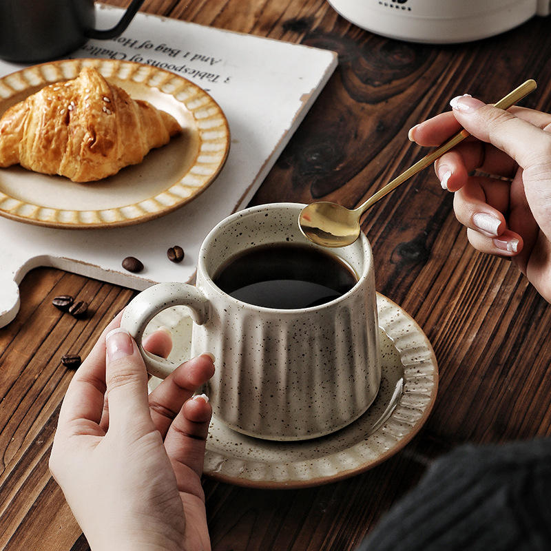 Custom Logo Nordic Ceramic Coffee Mug Pottery Cups Vintage Japanese Ceramic Coffee Cups and Saucers