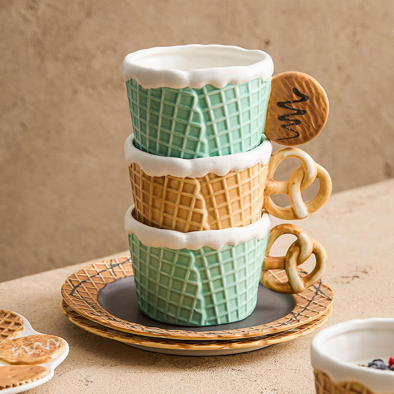300ml Creative Retro Luxury Porcelain Cookie Holder Afternoon Tea Dessert Plate Ceramic Coffee Cup and Saucer