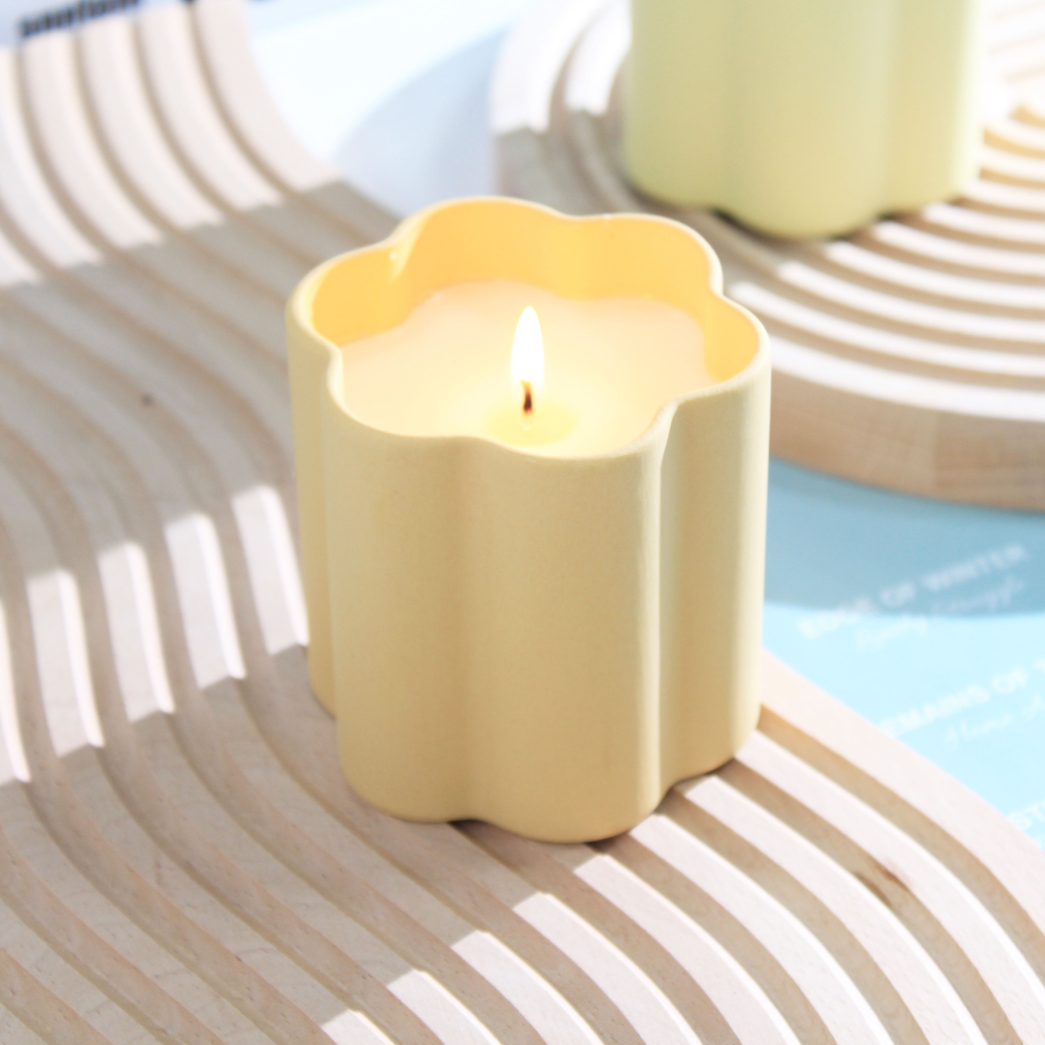 Recipiente de Vela Cerâmica de Luxo com Relevo, Jarra de Vela Vazia Luxuosa, Vaso Decorativo de Vela de Porcelana para Decoração de Casa