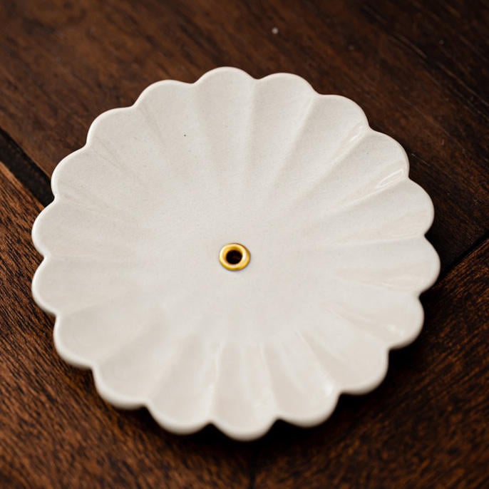 Ceramic Home Decor Incense burner Holder Flower Shaped Table Sticker Dish Tray Holder for Zen Buddhist Kit