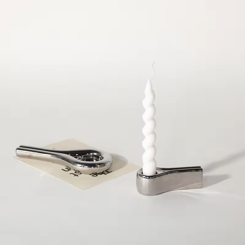 Factory Custom  Mini Modern Creative Ceramic Candle Stick Holders Nordic Silvery Candle Holders Decorative
