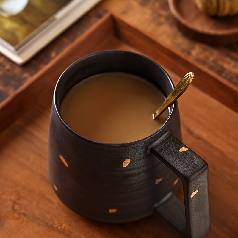 Wholesale Simple Modern Scandinavian Style Ceramic Gold Mug for Home Office Hot for Coffee Milk Breakfast Great Gift Idea