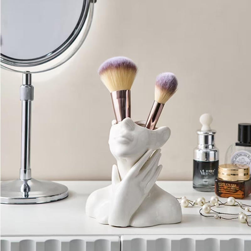 2025 High-End White Ceramic Vase New Arrival Art Creative Human Face Ceramic Design for Hotel Home or Office Decor