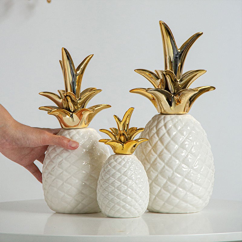 The New Home Decor Modern Light Luxury Ceramic Decor for Home Interior Simple White Pineapple Decoration for Home