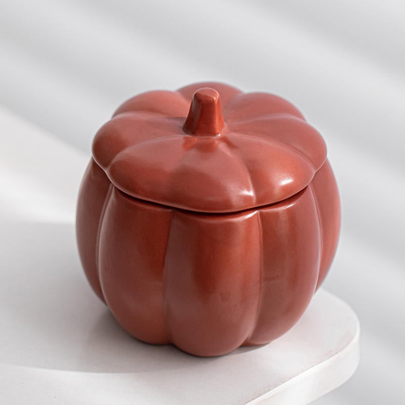 Nuwe Matte Wit Keramiek Pompoen Baker Kaarsvasse Met Deksel Halloween Vakansie Keukendeurknoppe Koraalontwerp Soja Was Kaars