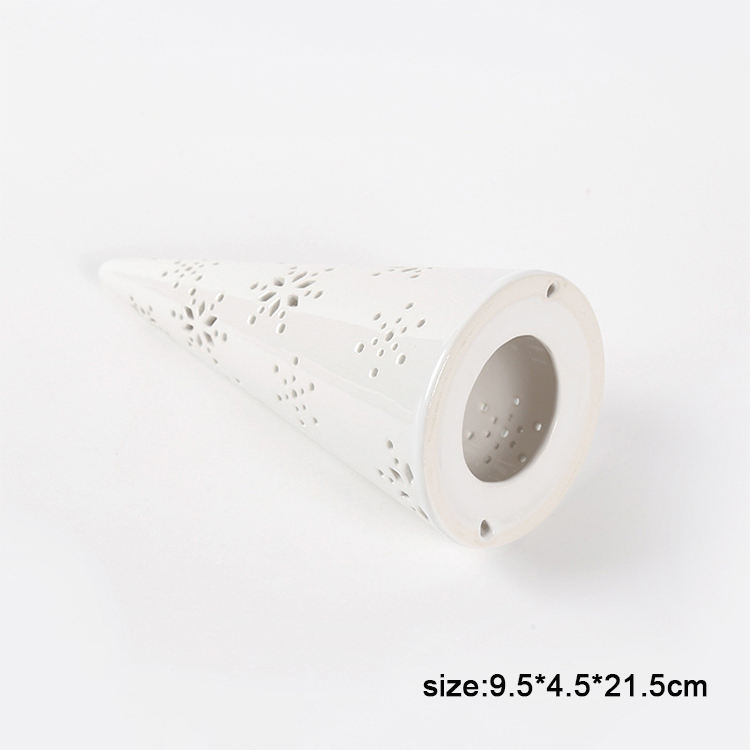 Find the perfect ceramic ornaments for any style