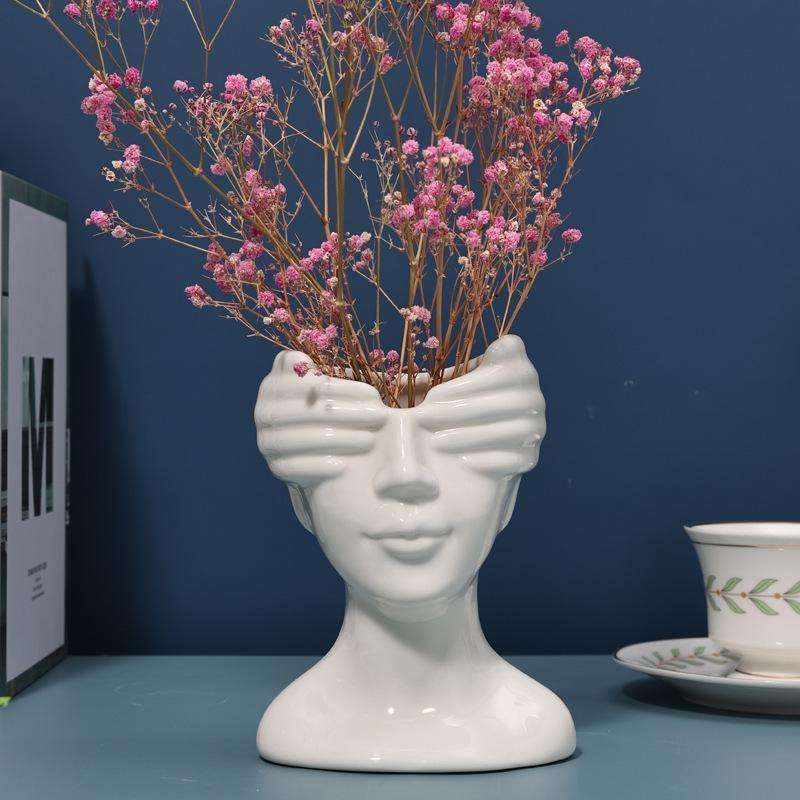 2025 High-End White Ceramic Vase New Arrival Art Creative Human Face Ceramic Design for Hotel Home or Office Decor