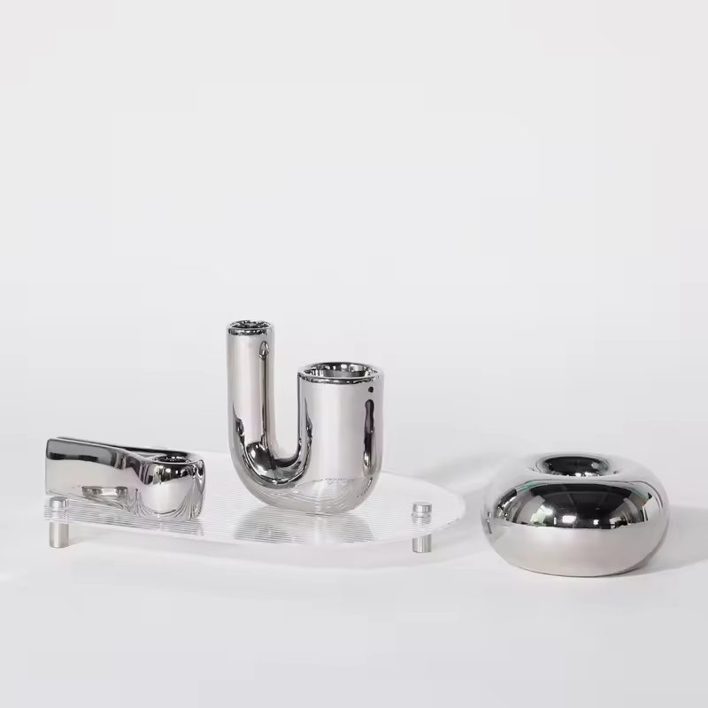 Factory Custom  Mini Modern Creative Ceramic Candle Stick Holders Nordic Silvery Candle Holders Decorative