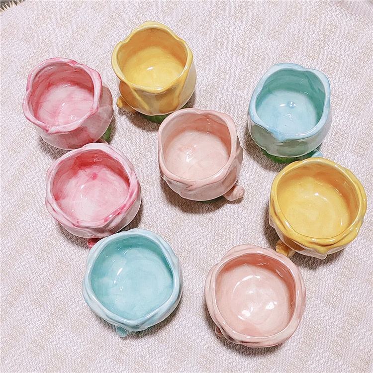 Custom Design 6oz Handmade Glazed Nordic Tulip Shaped Candle Vessels Luxury Ceramic Candles Jars for Home Decoration