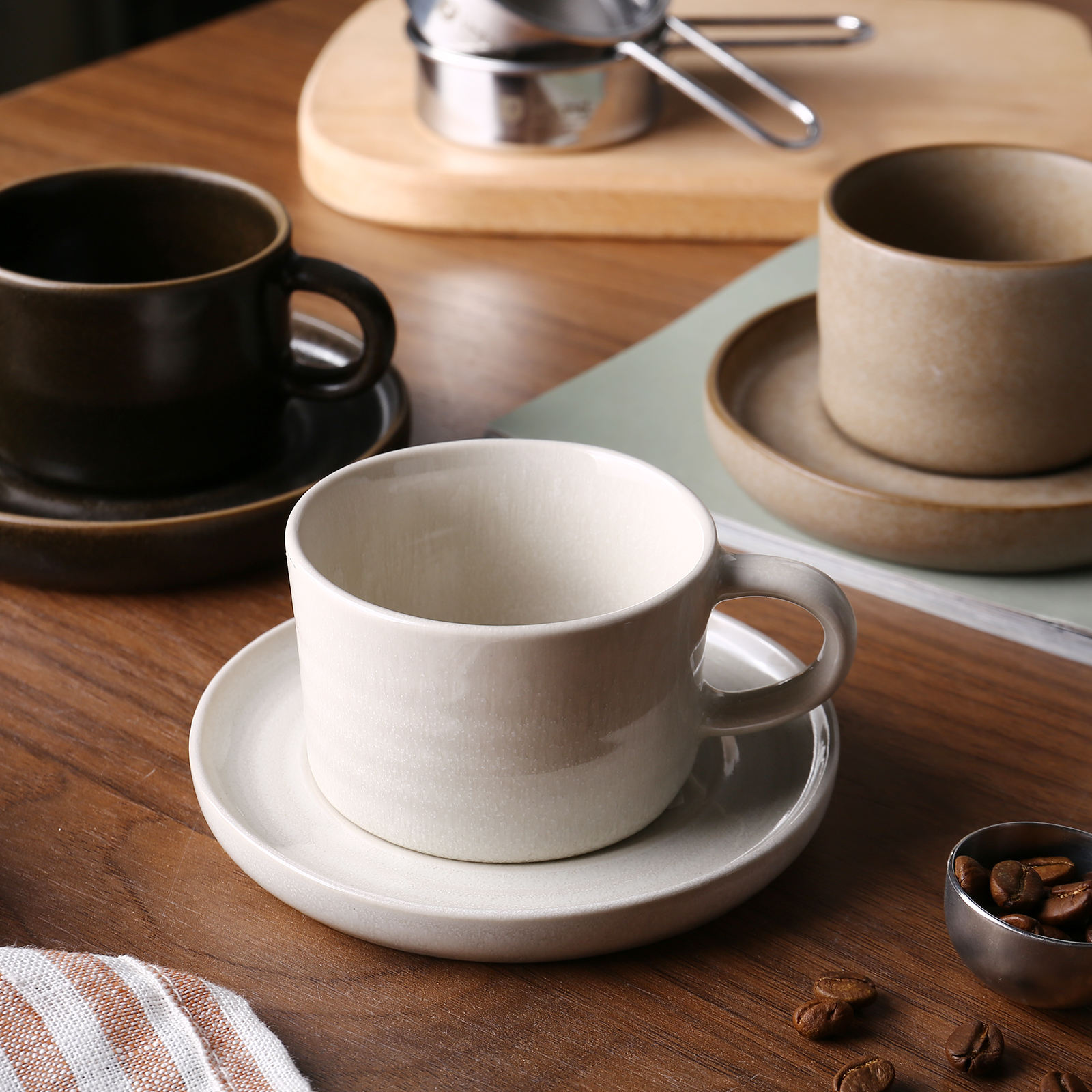 Vintage Custom Clay Ceramic Coffee Mug Saucer Set Breakfast Cup Plate for Gift Custom Vintage Breakfast Cup Saucer