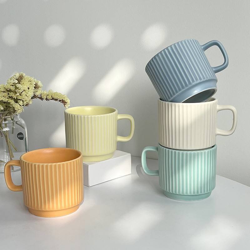 Manufacturer Ceramic Cup with Embossed Pattern Design Porcelain Coffee Mugs 14 oz Water Mike Tea Cups