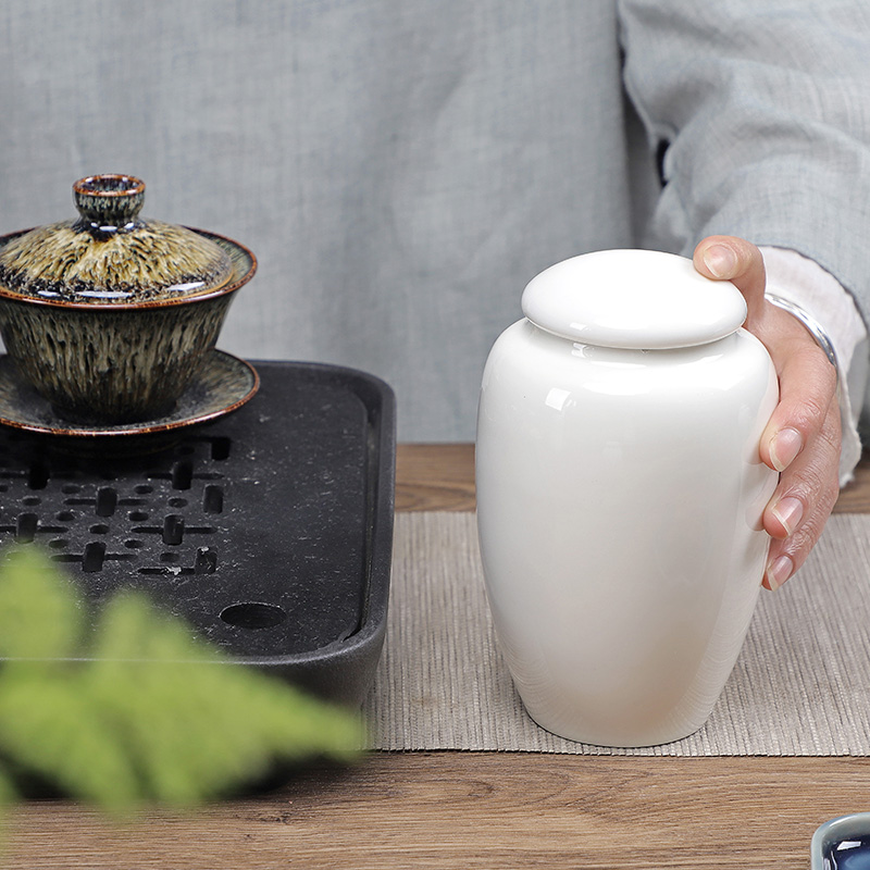 Household White Porcelain Jar Ceramic Sealed Portable Travel Office Storage Tea Jar Size Porcelain Jar Gift Box Tea Jar