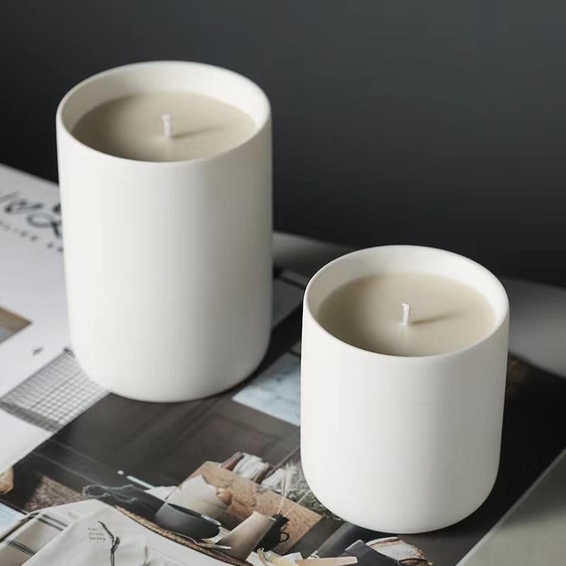 Custom Wholesale Empty Christmas Ceramic Clay Candle Vessels 10 Oz Decorative Candle Jars for Home Decoration Candles Making
