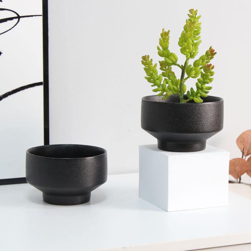 Nordic Cute Small Ceramic Black Frosted Succulent Flower Plant Pot Ceramic flowerpot