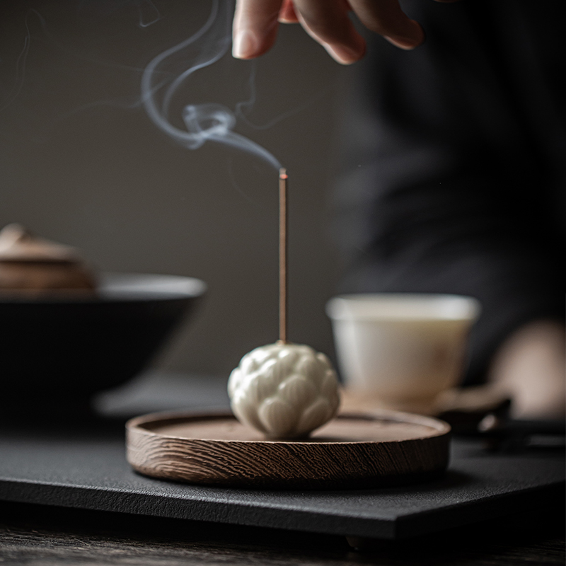 Creative Ceramic Lotus Line Incense Insert Mini Sandalwood Incense Burner Household Indoor Incense Insert Incense Holder Incense Ceremony Decorations