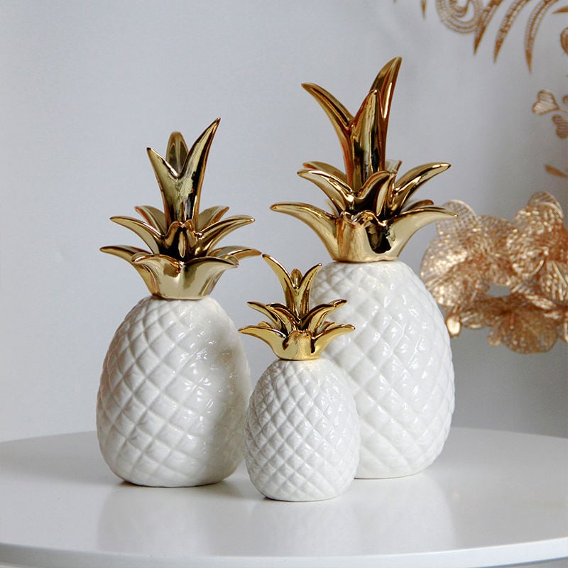 The New Home Decor Modern Light Luxury Ceramic Decor for Home Interior Simple White Pineapple Decoration for Home