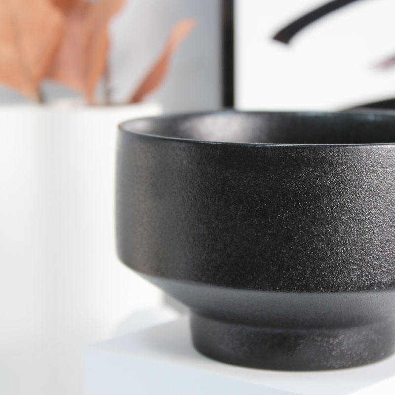 Nordic Cute Small Ceramic Black Frosted Succulent Flower Plant Pot Ceramic flowerpot