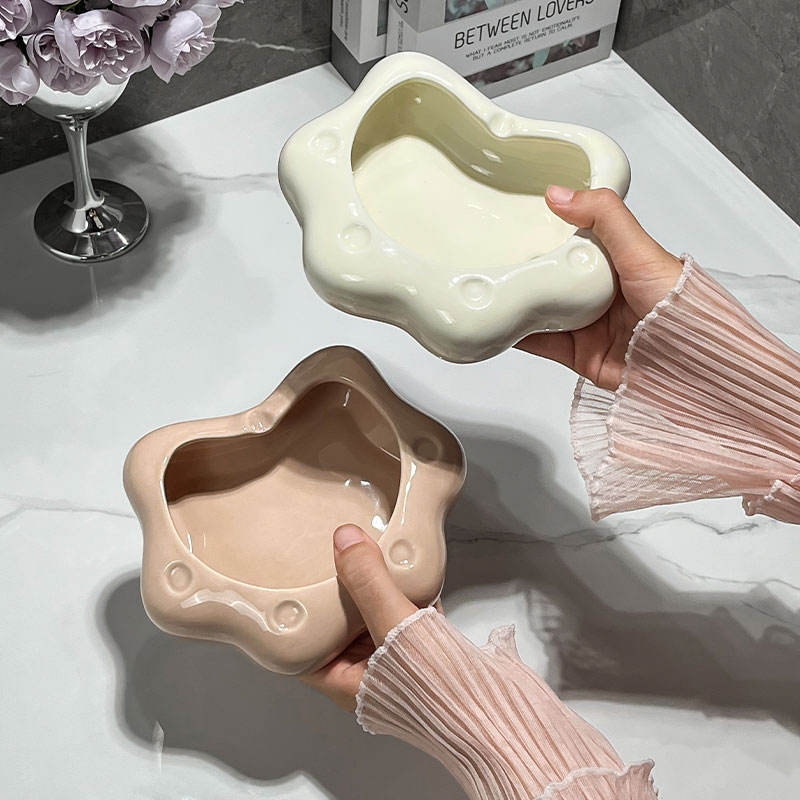 Lovely Cat Claw Ceramic Ashtray Creative Fashion Home Living Room and Office Decoration