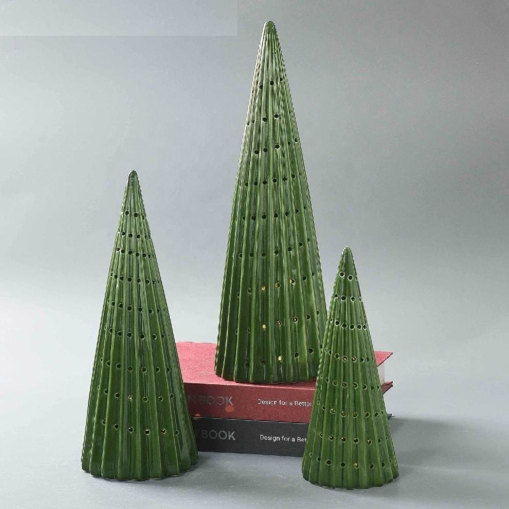 Christmas Handmade Eco-friendly Artificial Ceramic Christmas Tree Home Decor Porcelain X-mas Tree Outdoor LED Ornaments Crafts